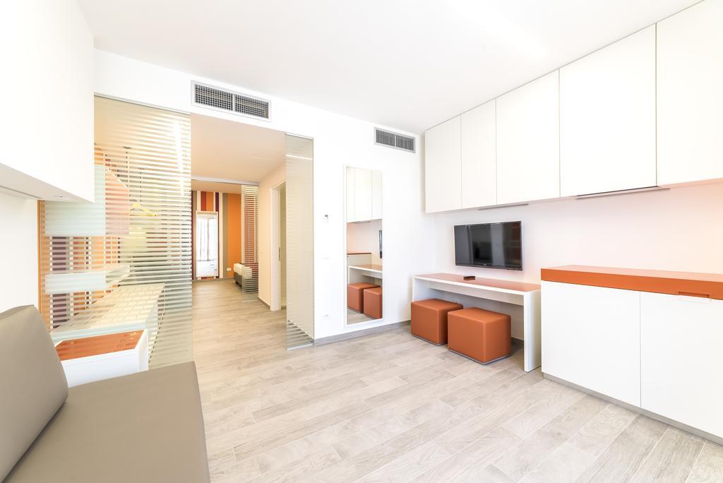 Hotel Tenda Rossa Marina Di Carrara Ngoại thất bức ảnh