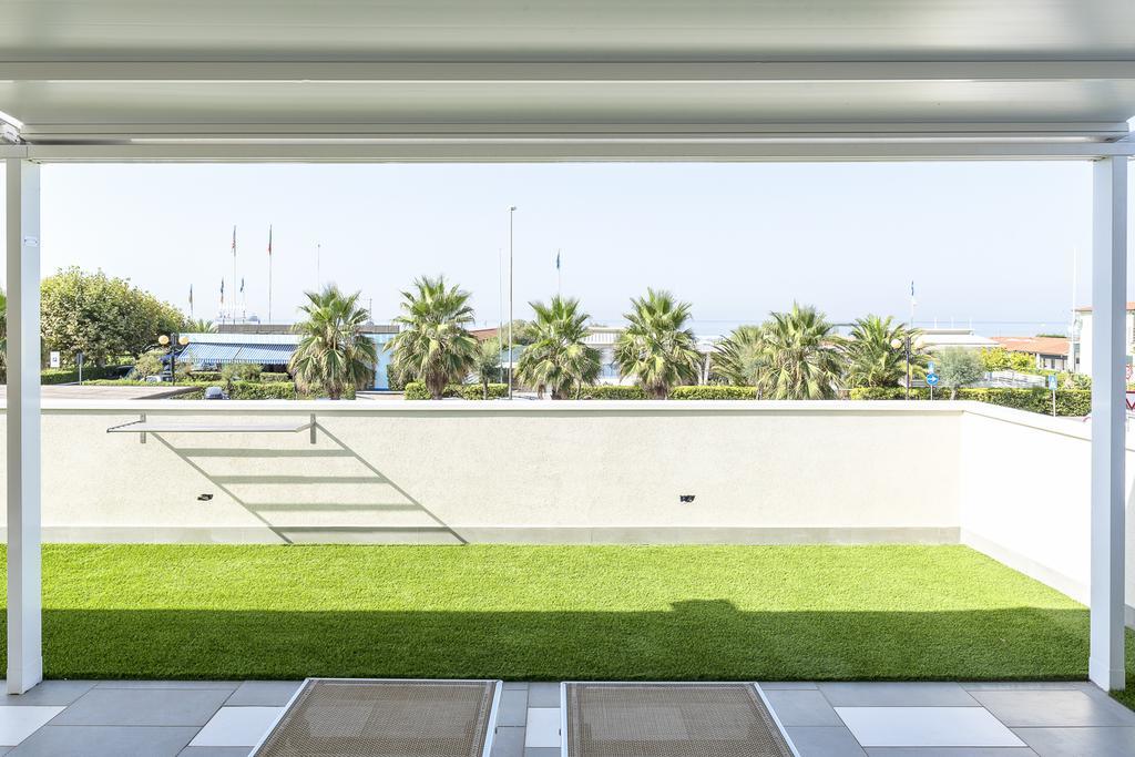 Hotel Tenda Rossa Marina Di Carrara Ngoại thất bức ảnh
